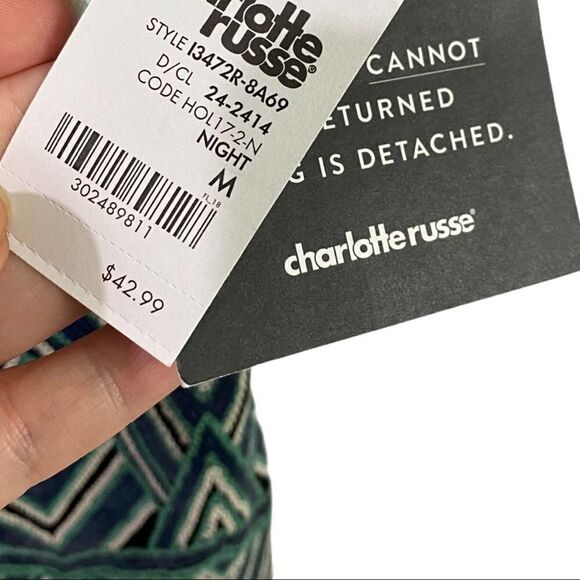 Charlotte Russe Geometric Sequins Dress Size Medium - Picture 8 of 11